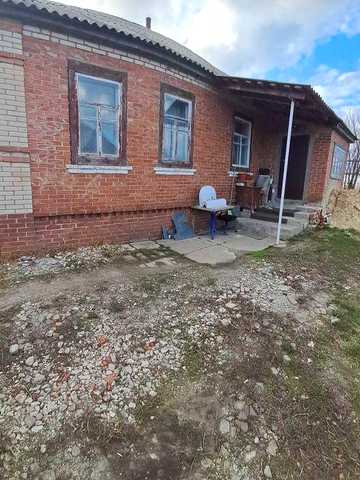 Продам дом в пгт Новоопокровка,18 км от Харькова