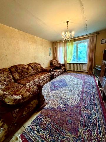 Продам 2-кімнатну квартиру по вул.Олени Степанівни