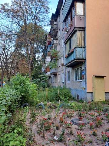 Продажа2ком.кв45кв.м.Отрадный соломенский р-н.ул.Василенко12