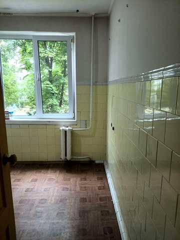 2 кімнатна , вул. Тероборони буд 2 , 2 поверх, 47м, ТОРГ!