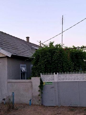 Будинок 106 м² з великим городом та господарськими будівлями, Татарбунари