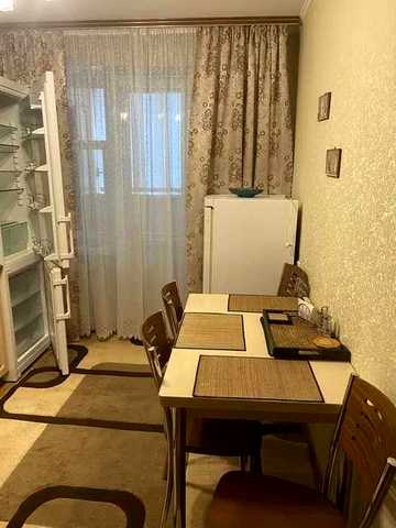 Оренда 2к квартири Святошинський  Л.Курбаса3В   Пр-т Л. Курбаса