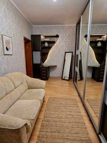 Без% Продаж квартири  3-х кімнатної Поділ сталінка  ул.Юрківська метро Тараса Шевченка