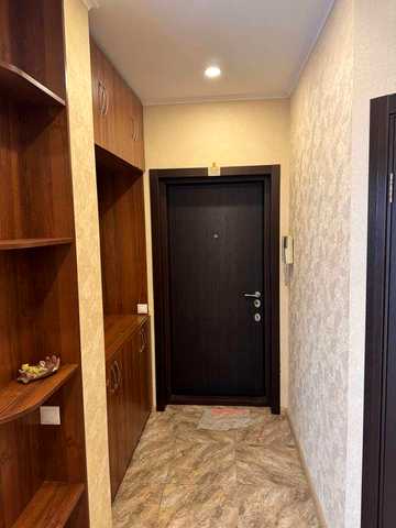 Продаж 2-х кімнатної квартири вул. Драгоманова, 40-Є, 81 кв.м.