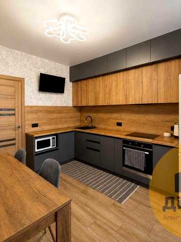 Продаж 3-кімнатної вартири / Алматинська, 41-А/ ДВРЗ/ Дарницька площа