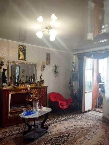 Продам 4 кімнатну квартиру в Центрі Нової Водолаги.Можливо по сертифікату.