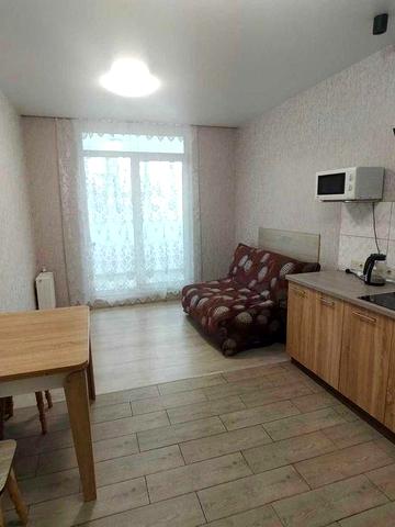 Оренда квартири в ЖК Акварелі-2, 2-й поверх, є генератор
