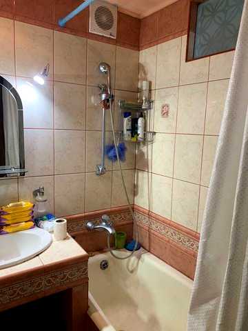Продаж 2кім. кв. вул. Петлюри