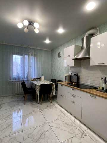 Продам простору 3-кімнатну квартиру 92 м² + 2 паркомісця | вул. Урлівська, 36 | Позняки