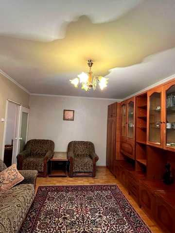 Здається двокімнатна, Р.Рейгана 9г