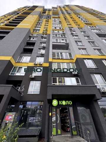 3 кім. кв. 81 кв. м  вул. Кадетський Гай 10.єОселя