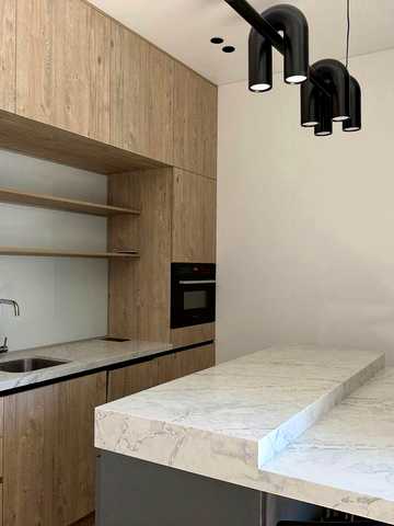 Оренда квартири в жк Unit Home 7 поверх з терасою в будинку ліфт спускається в паркінг на -2 рівні м. Дорогожичі