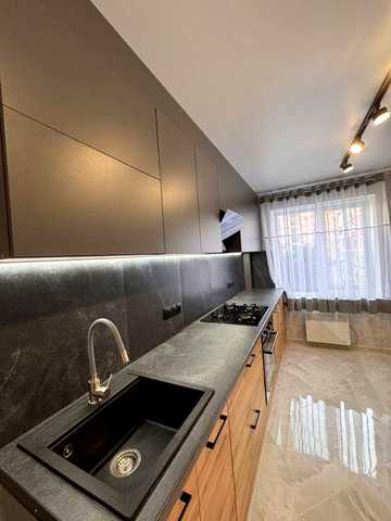 Продам  3к квартиру на Шатило 67 кв.м  з ремонтом 5 поверх з 9