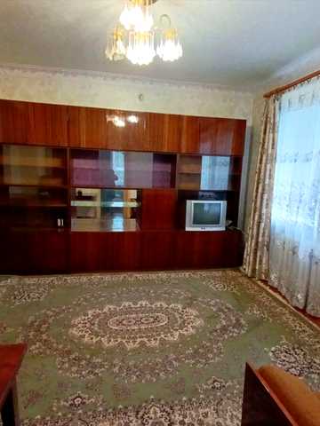 Реальна 3 квартира в цегляному будинку з автономним опаленням і гаражем
