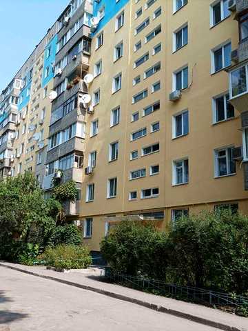 Затишна 3-кімнатна квартира на Парусі – ідеальний 2-й поверх, чудова локація