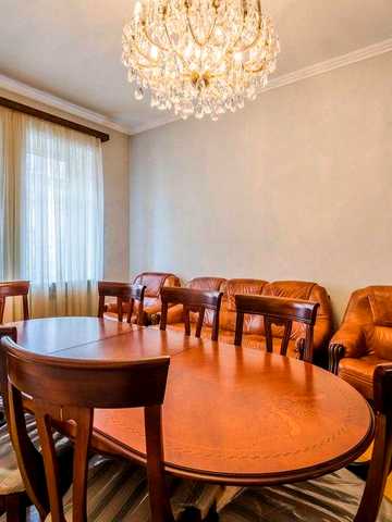 Продаж 4К квартири метро Олімпійська Центр, Саксаганського