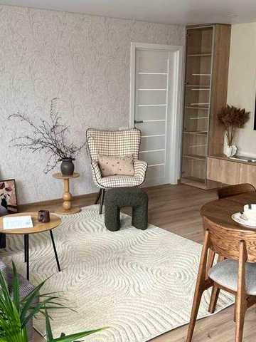 Продаж 1к квартири 73 кв. м на вул. Старий Ринок