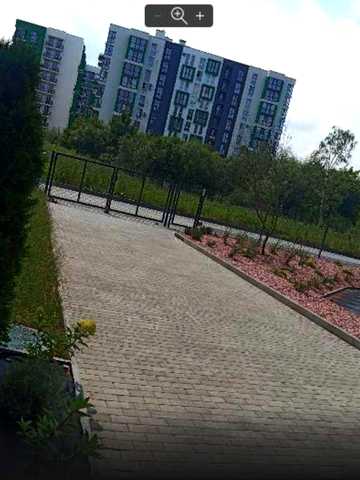 Квартира у ж/к Резидент , вул.Роксоляни  1 кімн. 52м. кв. з тересою і комірками під кварт. 0 цикл під ремонт -зроблена стяжка і розв. комун. та опал. ЖК Резидент