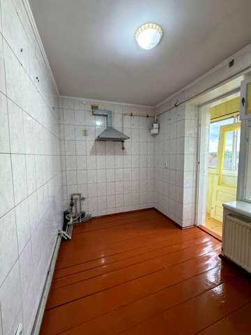 Продається 2х кімнатна квартира В ДОБРОМУ СТАНІ, вулиця ЧАПЛИГІНА, газовий котел, балкон + лоджия, є ВІДЕО огляд. СТОРОЖИНЕЦЬ!
