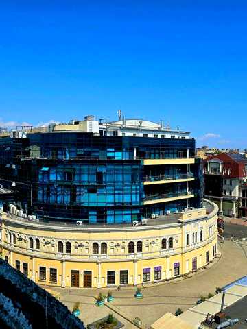 Продажа квартиры 182 м² в центре города на Греческой площади рядом Дерибасовская Горсад Оперный театр