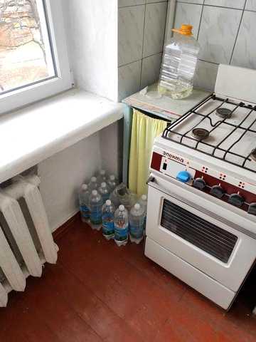 продам свою 2-кімнатну квартиру $9000 47,1 м.кв. без агенства, бабусин варіант, поруч річка, ліс. продам свою 2х комнатную квартиру  $9000 без агенств
