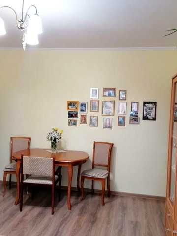 Продам 2х к.кв.в Гостомелі ЖК Ягода З ремонтом,та меблями ЖК ЯГОДА