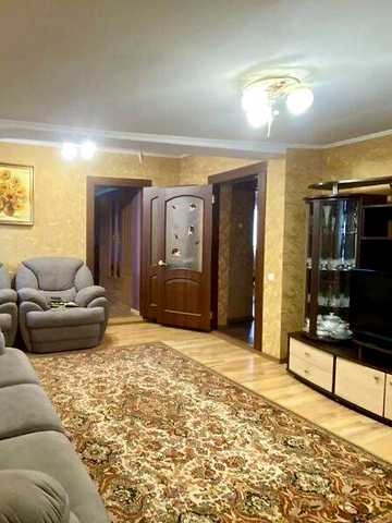 Продаж 5к Дім Дружби вулиця