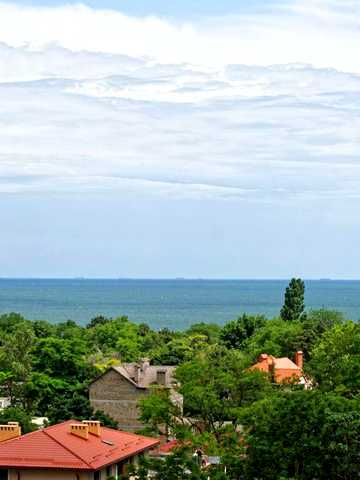 Літературна вул., 8
