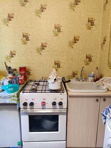 Продам 2х.ком.из.квартиру.ДК Ильича.21000$ торг.