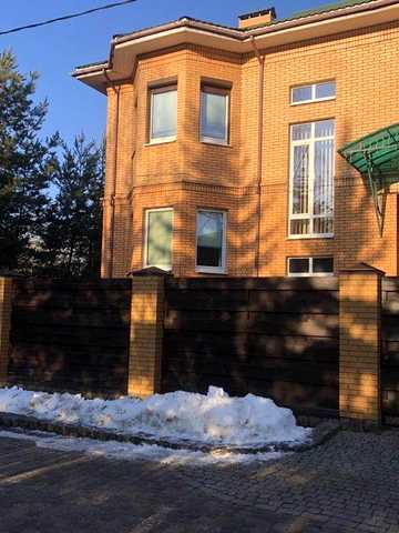 Аренда, великий будинок, бомбосховище