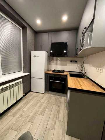 Сдам 1 ком кв  метро 10 минут