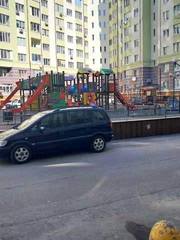 Продаж квартири. ЖК Смарагдове Містечко