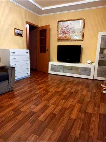 Продам 2-кімнатну квартиру в центрі міста