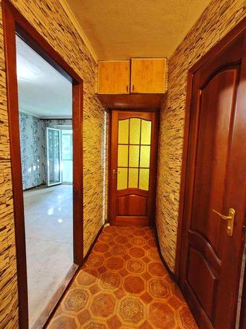 Продам 1 к. квартиру на 12-м квартале ул. Гладкова.