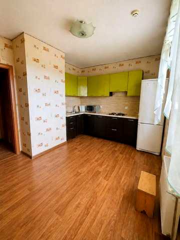 Без %!Оренда 2 км квартири ,Голосіївський р-н,  вул Максимовича 7,( Трутенко)  м .Васильківська