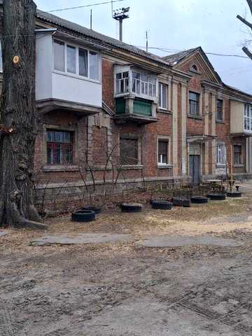 Продам частину квартири з індивідуальним опаленням