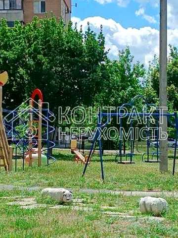 Продам 1-кімнатну квартиру на вул. Селянській