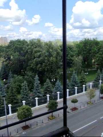 Продам 2х.кв. 5/5 S-65м2. на Сумской парк Горького Сертификат