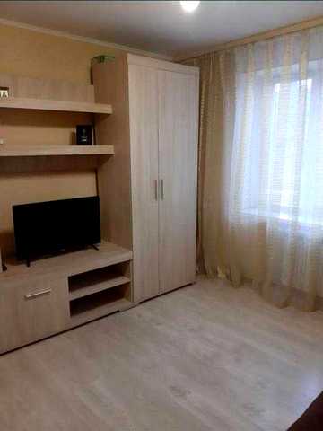 Продам 1 комнатную  квартиру ,Харьковских Дивизий 19/