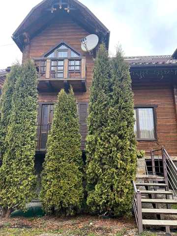 Карпатська, 33