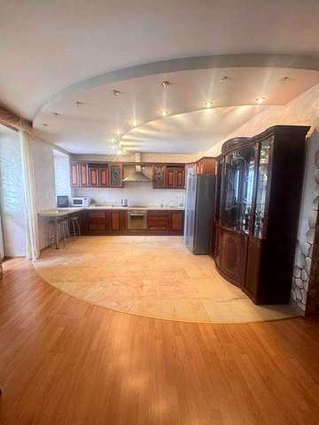 Продам Классную 3х ком Квартира Героев харькова 127 м2 Сертификат H