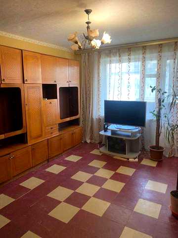 Продам 1 к квартиру Центр низ Поля Торг