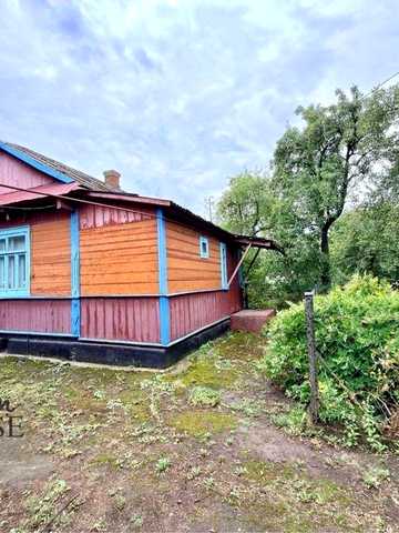 Продаж будинку у затишному місці