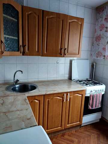 Любомира Гузара просп. (Космонавта Комарова), 30/28