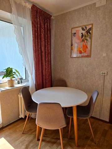 Оренда великої 2к Райдужна, 59Б