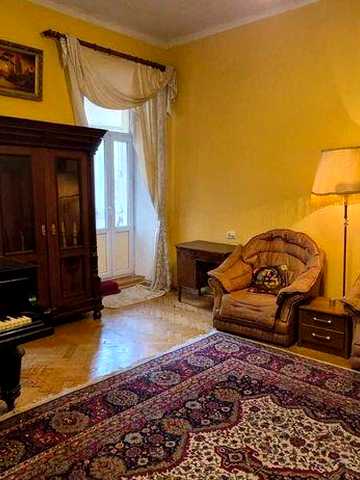 Продаж 3 кімнатна квартира 76м2 на вул.Лютеранська 11Б метро Хрещатик