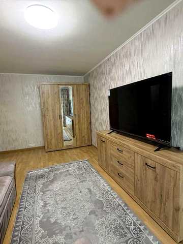 Продам 1 кв  пр. Победы 67  2/12