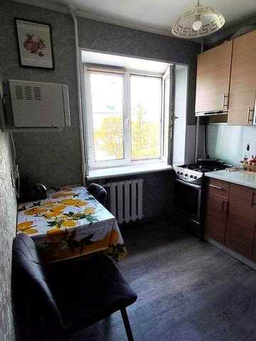 Продається квартира у Дніпровському районі вул. Алматинська 52 (на ДВРЗ)
