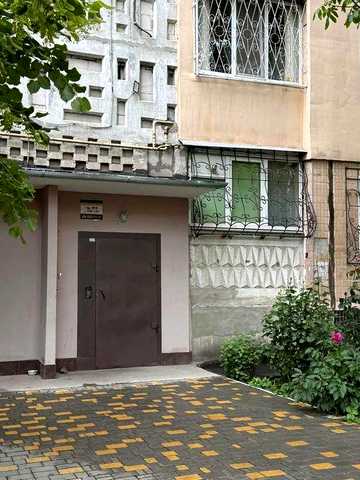 Продам 1кімнатну квартиру, просп.Володимира Великого, 8 поверх, чешка