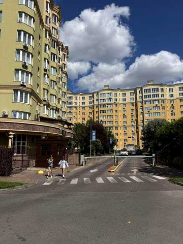 Продам 2-К квартиру, ЖК Софія Клубний, 67 кв.,м.,4 поверх, від власника, документам понад 3 роки! ЖК «Софія Клубний»